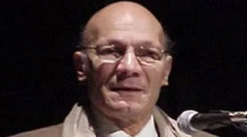 أحمد عبدالمعطى حجازى: قضيت بالسجن شهرًا كاملًا لاشتراكى فى مظاهرات ضد الانجليز