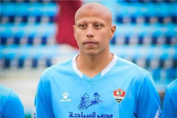 بأسماء اللاعبين: الأهلي يتفاوض مع 4 مدافعين و«ثنائي» فقط ينضم للفريق الأحمر. بأسماء اللاعبين: الأهلي يتفاوض مع 4 مدافعين و«ثنائي» فقط ينضم للفريق الأحمر.