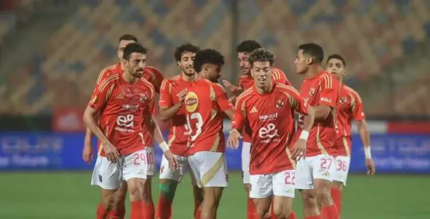 النشرة الرياضية: فنربخشة يفاجئ الأهلي ورحيل أحد اللاعبين وتطورات صفقة الزمالك النشرة الرياضية: فنربخشة يفاجئ الأهلي ورحيل أحد اللاعبين وتطورات صفقة الزمالك