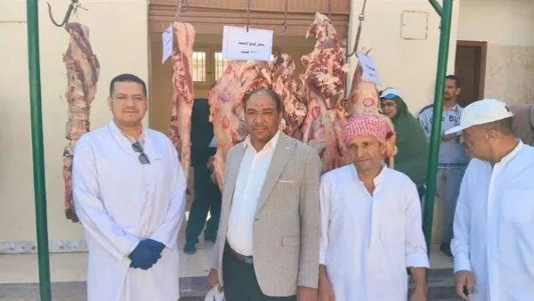 أخبار الوادي الجديد: تخفيض أسعار اللحوم بسوق اليوم الواحد.. ومركز تعليم الكبار بالجامعة يحارب الأمية أخبار الوادي الجديد: تخفيض أسعار اللحوم بسوق اليوم الواحد.. ومركز تعليم الكبار بالجامعة يحارب الأمية
