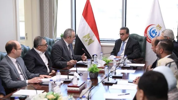 أخبار وزارة الصحة اليوم | قوافل طبية مجانية.. إنجازات إدارة الغسيل الكلوي أخبار وزارة الصحة اليوم | قوافل طبية مجانية.. إنجازات إدارة الغسيل الكلوي