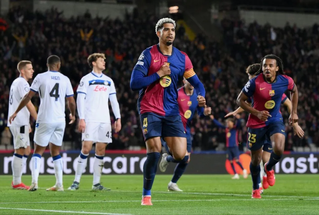 أراوخو يتغيب عن تمارين برشلونة قبل مباراة فياريال أراوخو يتغيب عن تمارين برشلونة قبل مباراة فياريال