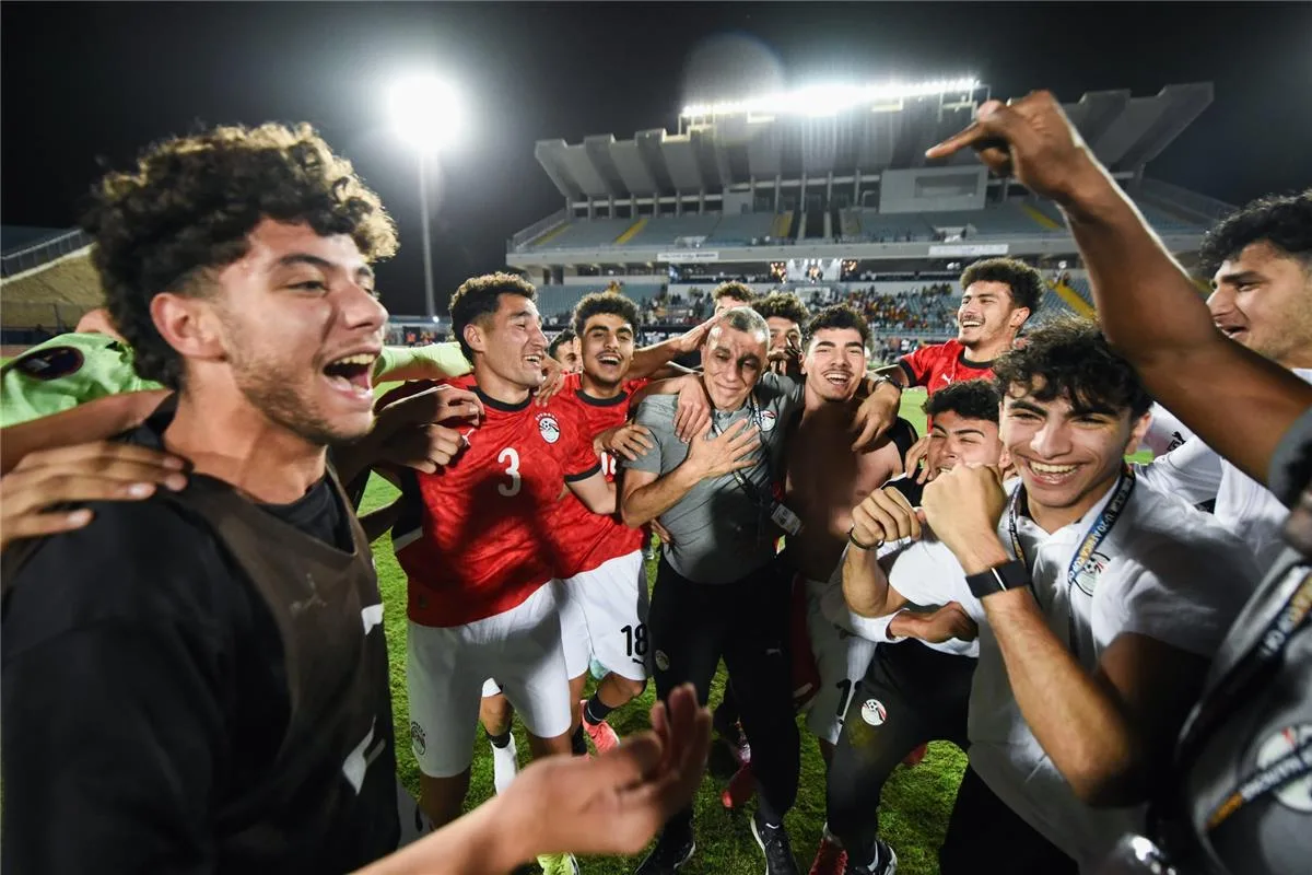 أسامة نبيه: أفتخر بتأهل منتخب مصر للشباب لكأس العالم بعد 12 عامًا من الغياب، وقد واجهنا ضغطًا كبيرًا. أسامة نبيه: أفتخر بتأهل منتخب مصر للشباب لكأس العالم بعد 12 عامًا من الغياب، وقد واجهنا ضغطًا كبيرًا.