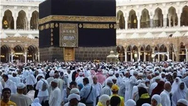 أستاذ بكلية الشريعة يحذر: الطرق الملتوية لأداء الحج مخالفة للشرع أستاذ بكلية الشريعة يحذر: الطرق الملتوية لأداء الحج مخالفة للشرع