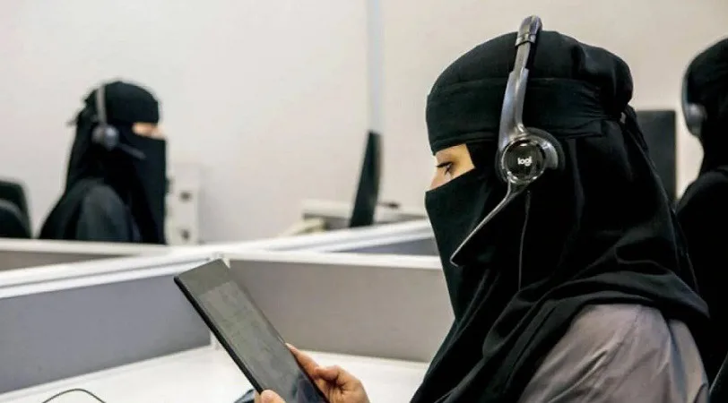 أستاذ جامعي: عمال الشرق الأوسط لا يستغلون بشكل كافٍ إمكانيات الذكاء الاصطناعي لزيادة إنتاجيتهم.