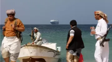أستاذ علوم سياسية يكشف مكاسب الحوثيين وترامب من وقف إطلاق النار
