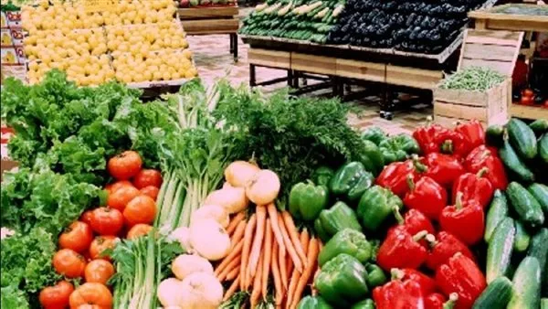 أسعار الخضروات والفاكهة بأسواق أسيوط اليوم الأربعاء 7 مايو 2025 أسعار الخضروات والفاكهة بأسواق أسيوط اليوم الأربعاء 7 مايو 2025