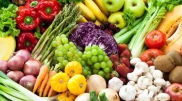 أسعار الخضروات والفاكهة في الأسواق ببورسعيد اليوم السبت