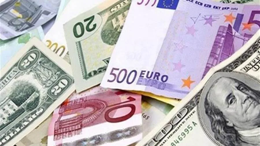 أسعار العملات اليوم الخميس: ارتفاع اليورو والجنيه الاسترليني واستقرار الريال السعودي أسعار العملات اليوم الخميس: ارتفاع اليورو والجنيه الاسترليني واستقرار الريال السعودي