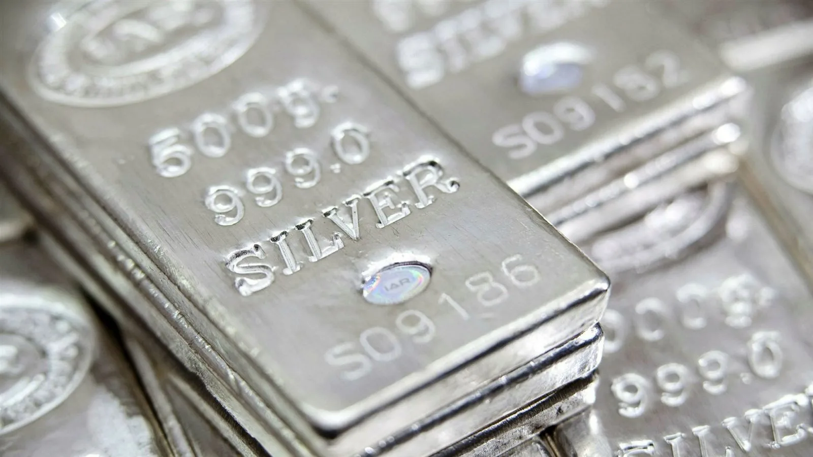 أسعار الفضة اليوم الثلاثاء 6 مايو 2025.. جميع العيارات والسبائك أسعار الفضة اليوم الثلاثاء 6 مايو 2025.. جميع العيارات والسبائك