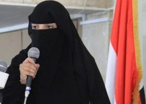 أسماء عبدالوهاب: ليلى ونسمات البحر أسماء عبدالوهاب: ليلى ونسمات البحر