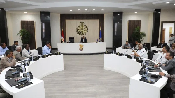 أسوان فى24ساعة.. إنجاز للمشروعات العاجلة بمياه الشرب.. ومتابعة لرصف طريق السادات أسوان فى24ساعة.. إنجاز للمشروعات العاجلة بمياه الشرب.. ومتابعة لرصف طريق السادات