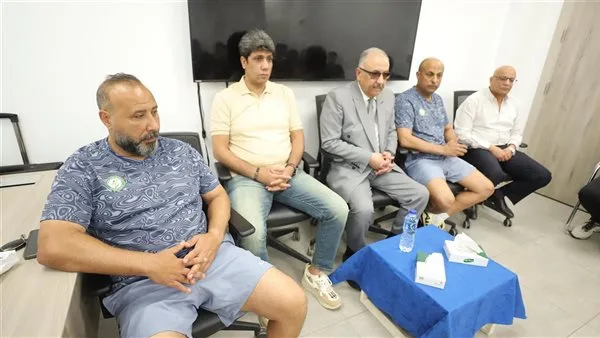 أشرف نصار يلتقي بلاعبي البنك الأهلي قبل مواجهة الأهلي في الدوري أشرف نصار يلتقي بلاعبي البنك الأهلي قبل مواجهة الأهلي في الدوري