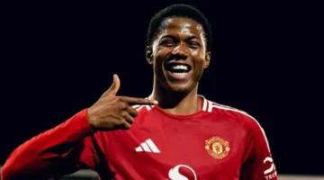 أصغر لاعب.. تشيدو أوبي يدخل تاريخ مانشستر يونايتد في الدوري الإنجليزي