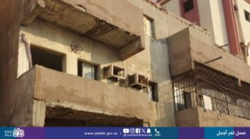 أمانة جدة تقوم بقطع الخدمات عن المباني المهددة بالسقوط في الفيصلية والربوة والفاروق