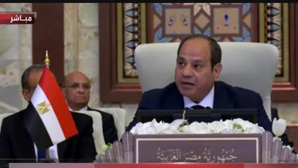 أمتنا تعاني من تحديات حاسمة.. نص كلمة الرئيس السيسي في قمة بغداد العربية أمتنا تعاني من تحديات حاسمة.. نص كلمة الرئيس السيسي في قمة بغداد العربية