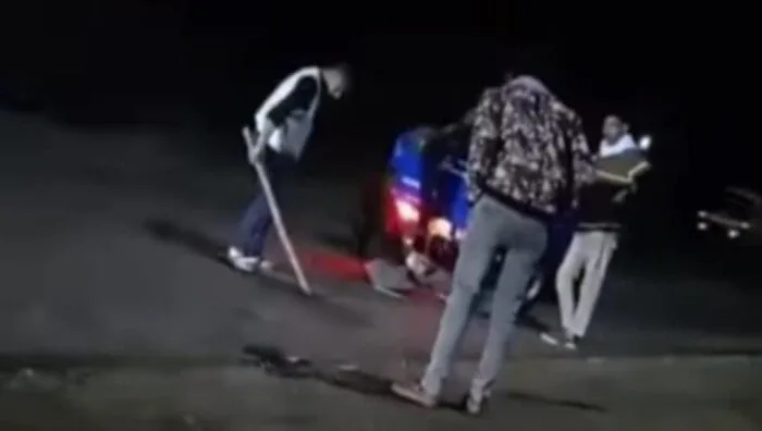 أمن الدقهلية يتمكن من ضبط المتورطين فى سحل شاب بإحدى قرى بلقاس أمن الدقهلية يتمكن من ضبط المتورطين فى سحل شاب بإحدى قرى بلقاس