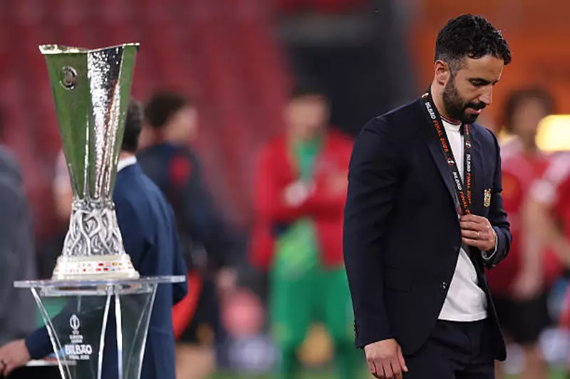 أموريم: عدم المشاركة في دوري الأبطال قد يكون مفيدًا لمانشستر يونايتد أموريم: عدم المشاركة في دوري الأبطال قد يكون مفيدًا لمانشستر يونايتد