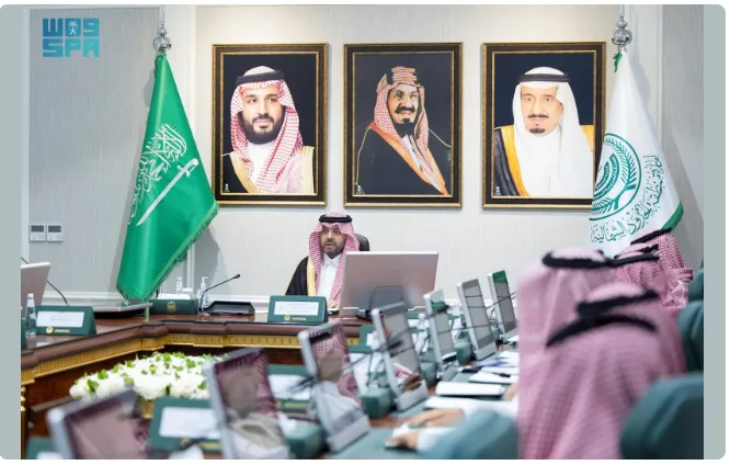 أمير الحدود الشمالية يترأس اجتماع لجان العفو في المنطقة