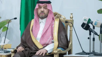 أمير الحدود الشمالية يستعرض الخدمات المقدمة للحجاج في منفذ جديدة عرعر