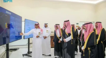 أمير المدينة المنورة يزور مركز استقبال الحجاج على طريق الهجرة
