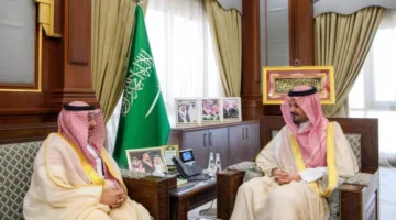 أمير المنطقة يستعرض إنجازات فرع الغطاء النباتي في المدينة