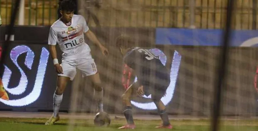 أمير هشام: مشكلة جديدة في الزمالك نتيجة الإصابة المتكررة لأحمد الجفالي أمير هشام: مشكلة جديدة في الزمالك نتيجة الإصابة المتكررة لأحمد الجفالي
