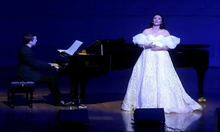 أميرة سليم تقدم عرضها الأول في دار الأوبرا بالعاصمة الإدارية. أميرة سليم تقدم عرضها الأول في دار الأوبرا بالعاصمة الإدارية.