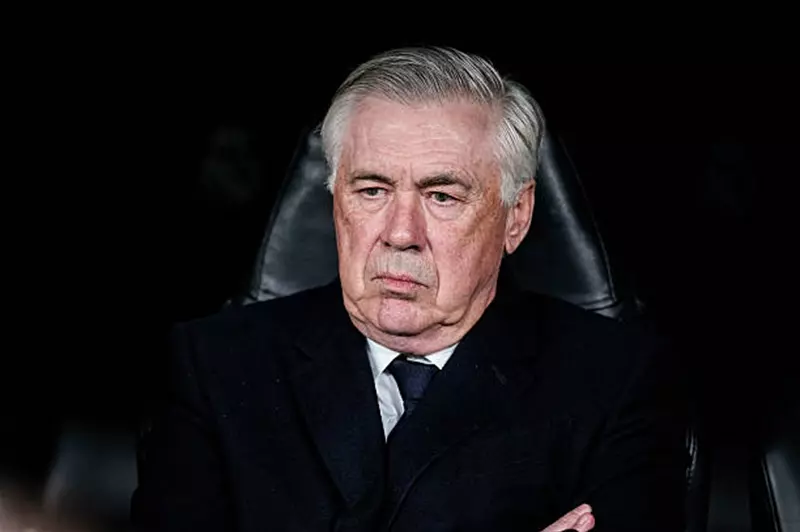 أنشيلوتي: ريال مدريد متمسك بالأمل وما زال ينافس في بطولة الدوري الإسباني أنشيلوتي: ريال مدريد متمسك بالأمل وما زال ينافس في بطولة الدوري الإسباني