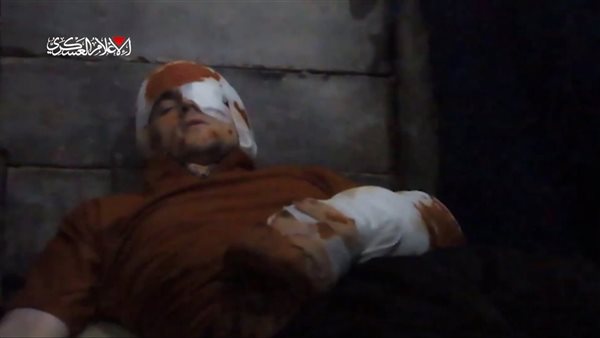 «أنقذونا وأوقفوا الحرب».. حماس تنشر مقطعًا لمحتجز إسرائيلي نجا من الموت «أنقذونا وأوقفوا الحرب».. حماس تنشر مقطعًا لمحتجز إسرائيلي نجا من الموت