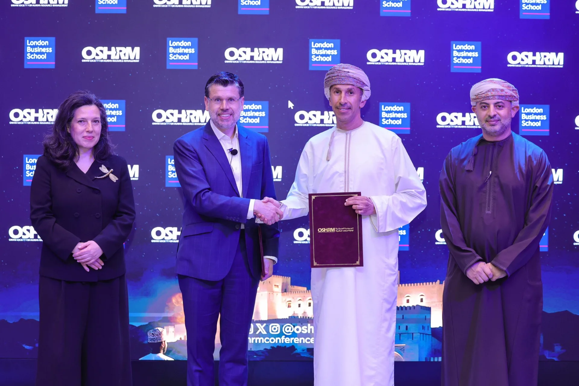 أهمية التعاون بين الجمعية العمانية لإدارة الموارد البشرية وكلية لندن للأعمال أهمية التعاون بين الجمعية العمانية لإدارة الموارد البشرية وكلية لندن للأعمال