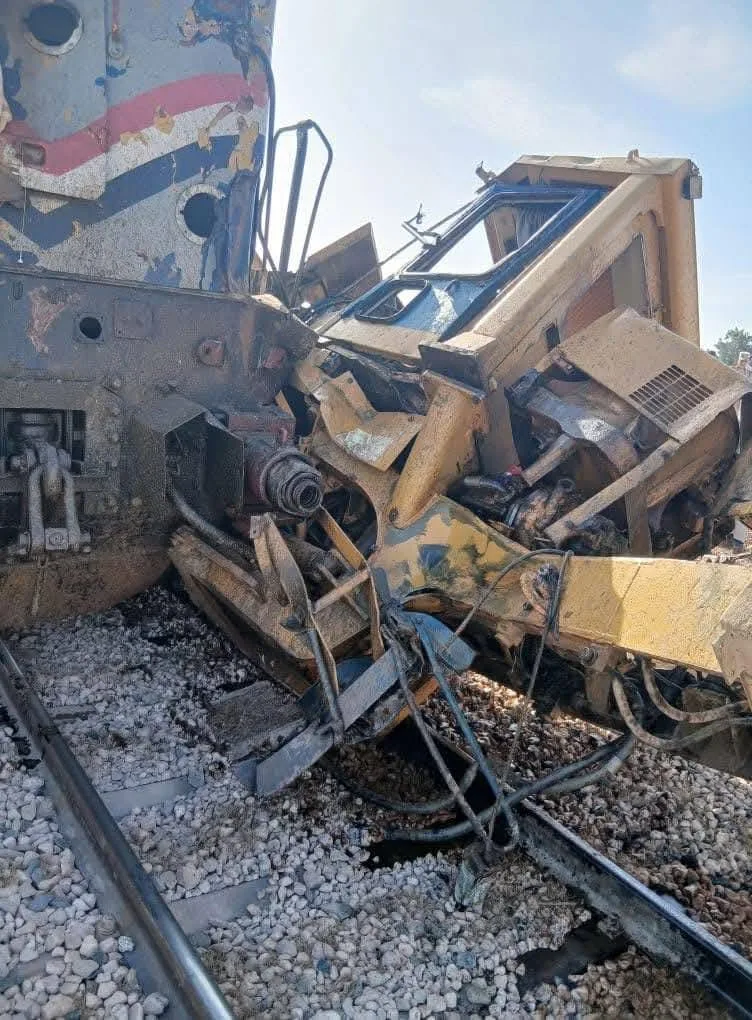 أول تعليق من السكة الحديد على حادث تصادم قطار الضبعة: اللودر عَبر من مكان غير مخصص له أول تعليق من السكة الحديد على حادث تصادم قطار الضبعة: اللودر عَبر من مكان غير مخصص له