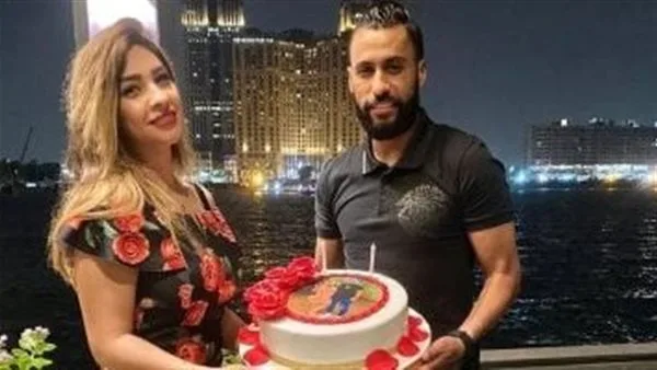 أول تعليق من زوجة حسام عاشور بعد تعرضه لوعكة صحية: مشكلة المدرس مع ابني السبب| خاص أول تعليق من زوجة حسام عاشور بعد تعرضه لوعكة صحية: مشكلة المدرس مع ابني السبب| خاص