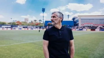 أول خطوة للمدير الفني الجديد للنادي الأهلي قبل بطولة كأس العالم للأندية