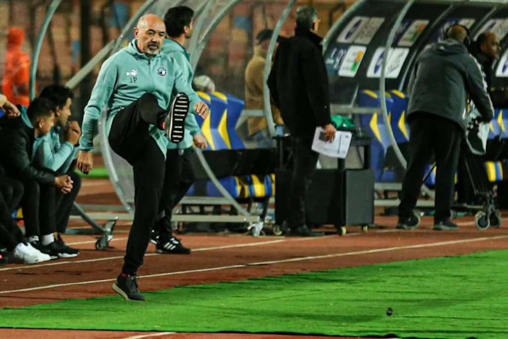 أول رد رسمي من الزمالك بعد عقوبة إيقاف القيد أول رد رسمي من الزمالك بعد عقوبة إيقاف القيد