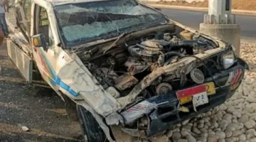 أولاد عم.. مصرع شابين في حادث انقلاب سيارة نقل على الطريق الدولي الساحلي بكفر الشيخ