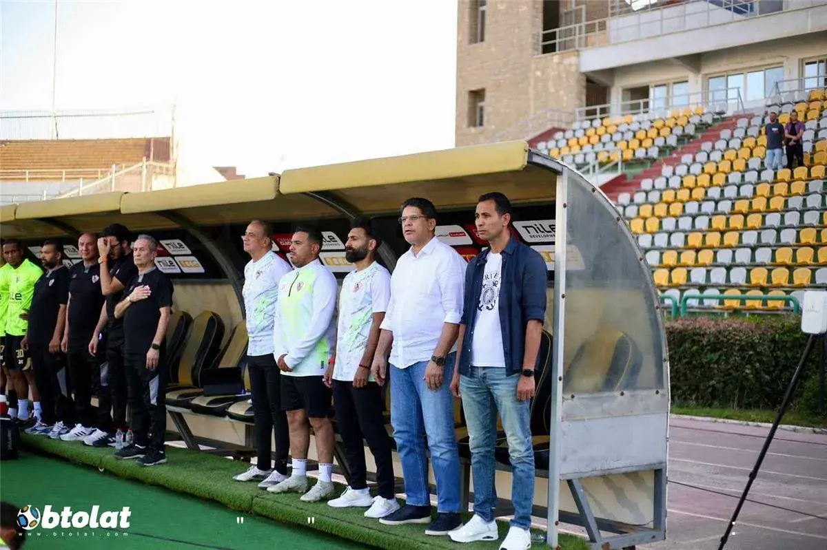 أيمن الرمادي: حزين لما حدث أمام سيراميكا كليوباترا.. وأرفض وصف الزمالك بـ”العشوائية” أيمن الرمادي: حزين لما حدث أمام سيراميكا كليوباترا.. وأرفض وصف الزمالك بـ”العشوائية”