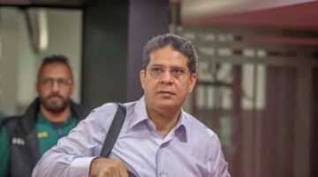 أيمن الرمادي يصل الزمالك ويجتمع بحسين لبيب