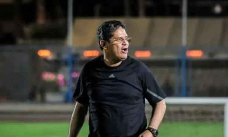 أيمن الرمادي يقود مران الزمالك لأول مرة استعدادا لمباراة سيراميكا في الدوري أيمن الرمادي يقود مران الزمالك لأول مرة استعدادا لمباراة سيراميكا في الدوري