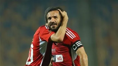 إبراهيم فايق يتمنى التوفيق لعلي معلول: رحلة رائعة يا معلول وتاريخ مشرف واسم محفور بالذهب. إبراهيم فايق يتمنى التوفيق لعلي معلول: رحلة رائعة يا معلول وتاريخ مشرف واسم محفور بالذهب.