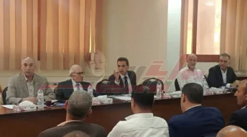 إجراء المقابلات مع المتقدمين لتجديد المناصب الإشرافية في تعليم كفر الشيخ