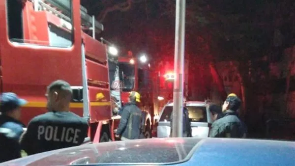إخماد حريق في متجر للستائر بملوي في المنيا إخماد حريق في متجر للستائر بملوي في المنيا