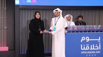 إدارة شرطة الأحدات تشارك في المعرض المصاحب لجائزة &quot;أخلاقنا&quot; لعام 2025