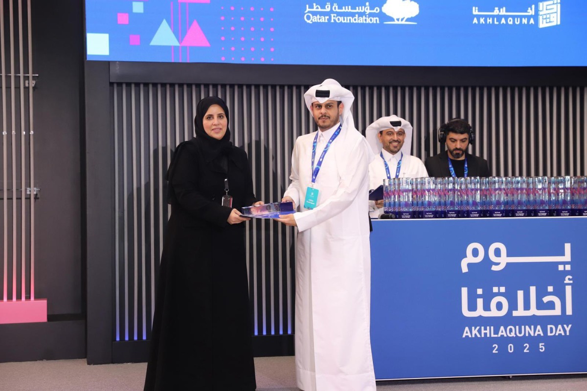 إدارة شرطة الأحدات تشارك في المعرض المصاحب لجائزة "أخلاقنا" لعام 2025 إدارة شرطة الأحدات تشارك في المعرض المصاحب لجائزة "أخلاقنا" لعام 2025