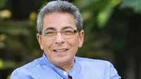 “إذا وجدت نفسك في موقف حرج، تأمل في دعاء سيدنا يونس” .. محمود سعد يرسل نصيحة لمتابعيه