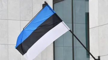 إستونيا تحظر الرحلات المتجهة إلى موسكو في 9 مايو من استخدام مجالها الجوي