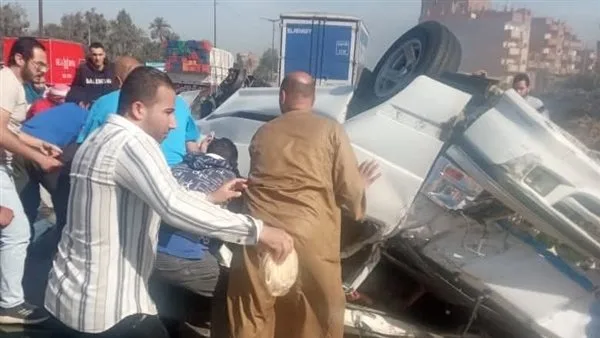 إصابة 5 أشخاص إثر انقلاب ميكروباص على الطريق الزراعي في المنوفية إصابة 5 أشخاص إثر انقلاب ميكروباص على الطريق الزراعي في المنوفية