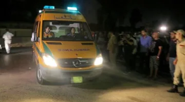 إصابة شخصين في انقلاب مقطورة على طريق الأوتوستراد