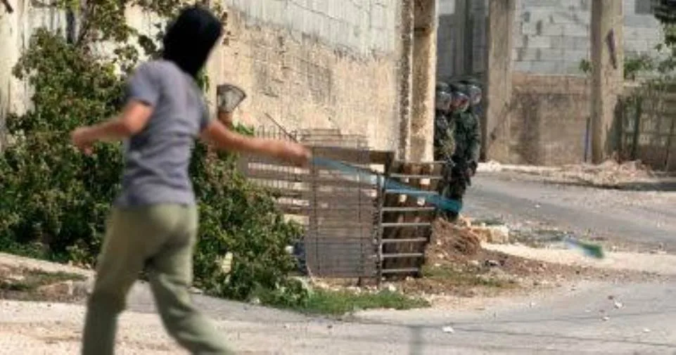 إصابة طفل فلسطيني برصاص الاحتلال الإسرائيلي شرق نابلس إصابة طفل فلسطيني برصاص الاحتلال الإسرائيلي شرق نابلس
