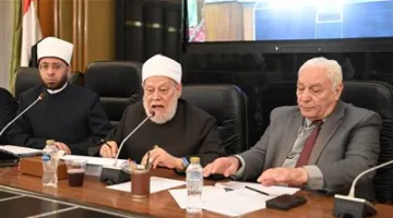 «إصدار الفتوي الشرعية» تشعل الجدل بين الأزهر والإفتاء.. والبرلمان يحسم الأمر